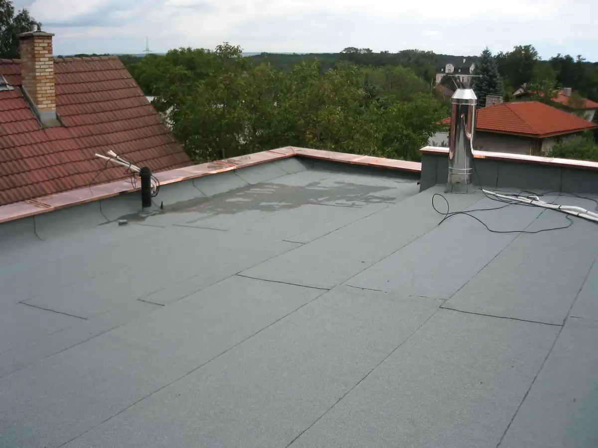 Ukázka klempířských prací na střeše
